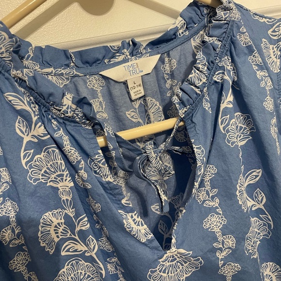 Time and Tru tier dress large - Picture 3 of 3